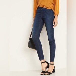 2 Pairs! Old Navy Pull On Rockstar Skinny Jeans